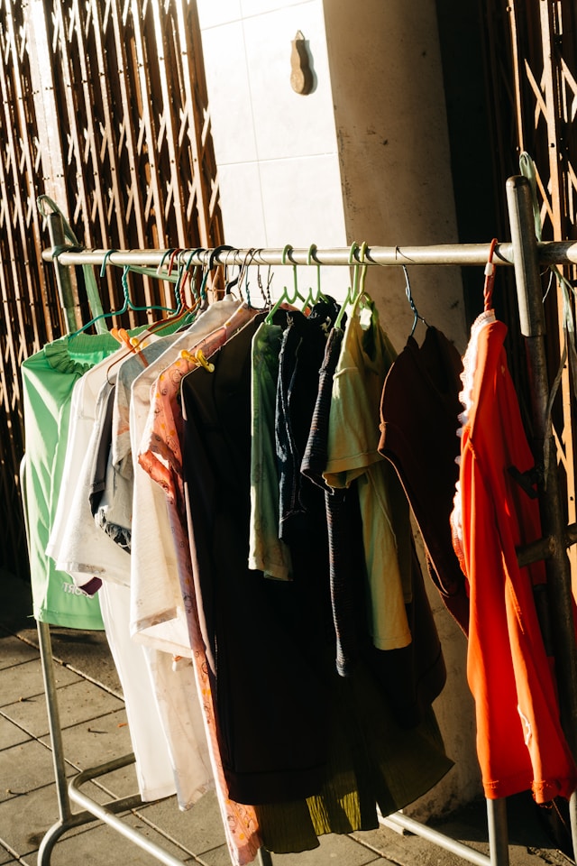 Folding Clothes Drying Racks: What to Check for Indoor and Outdoor Use