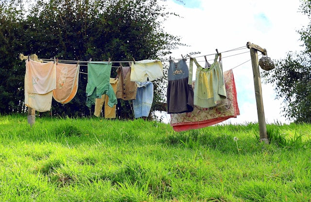 How to Choose a Drying Rack for Apartments, Balconies, Bedrooms, and Laundry Rooms