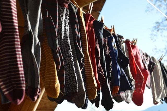 How to Maintain Wall-Mounted and Retractable Clothes Drying Racks
