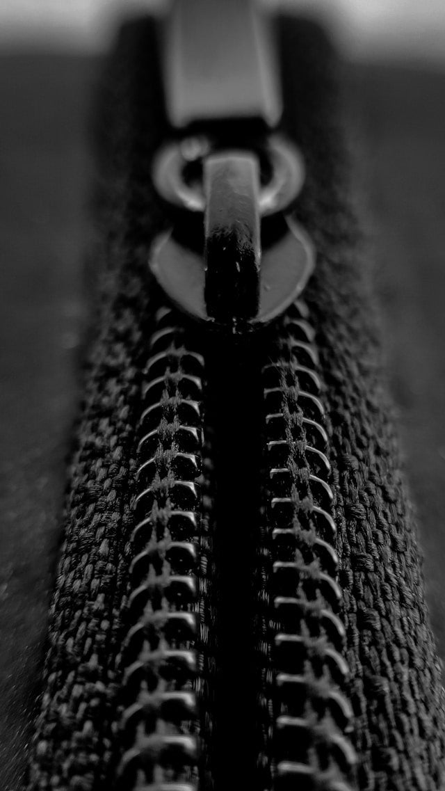 Laundry Bag Zipper Care: How to Reduce Snagging During Washing