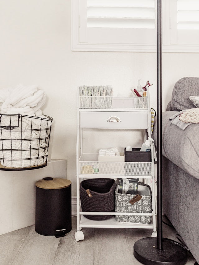 Foldable Storage Bags with Clear Windows: How to Organize Bedding, Clothes, and Blankets