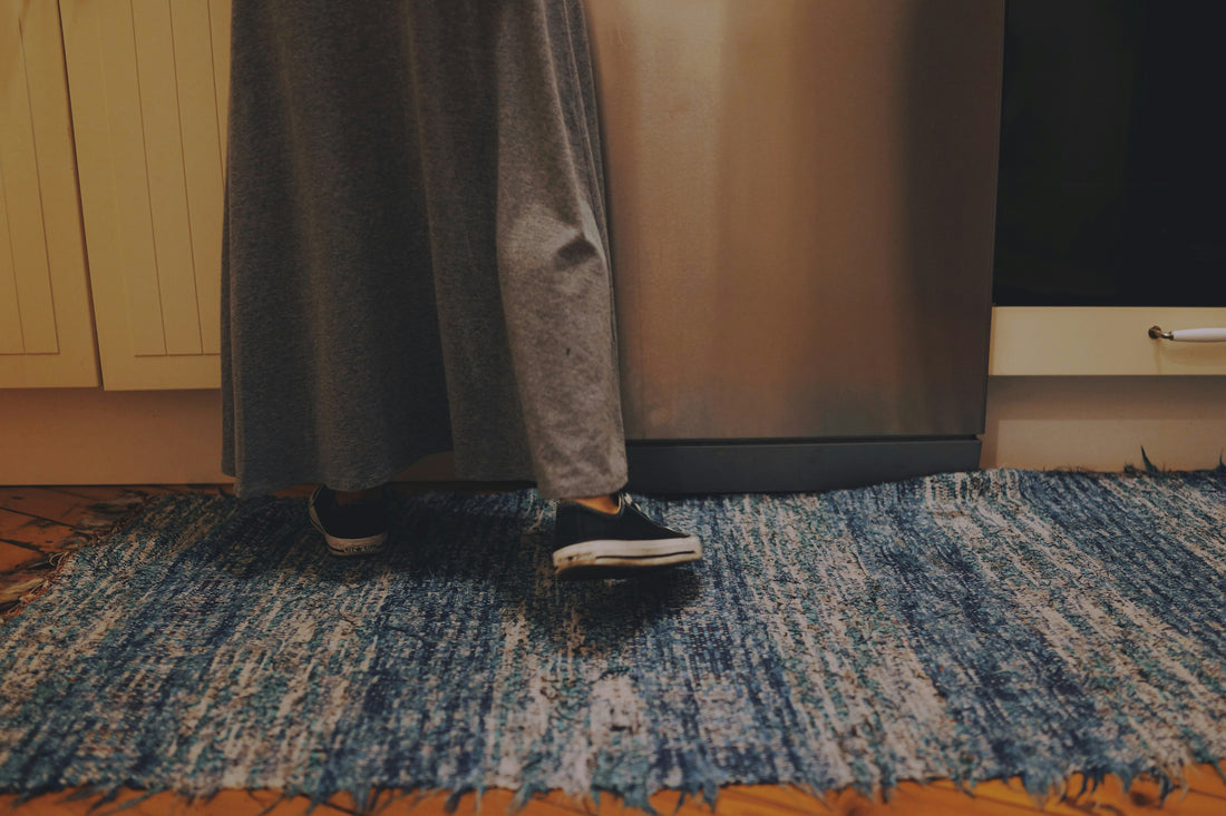 How to Choose a Kitchen Rug That Handles Daily Messes