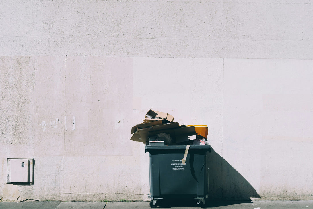 Outdoor Waste Receptacle Guide for Patios, Walkways, and Public Areas