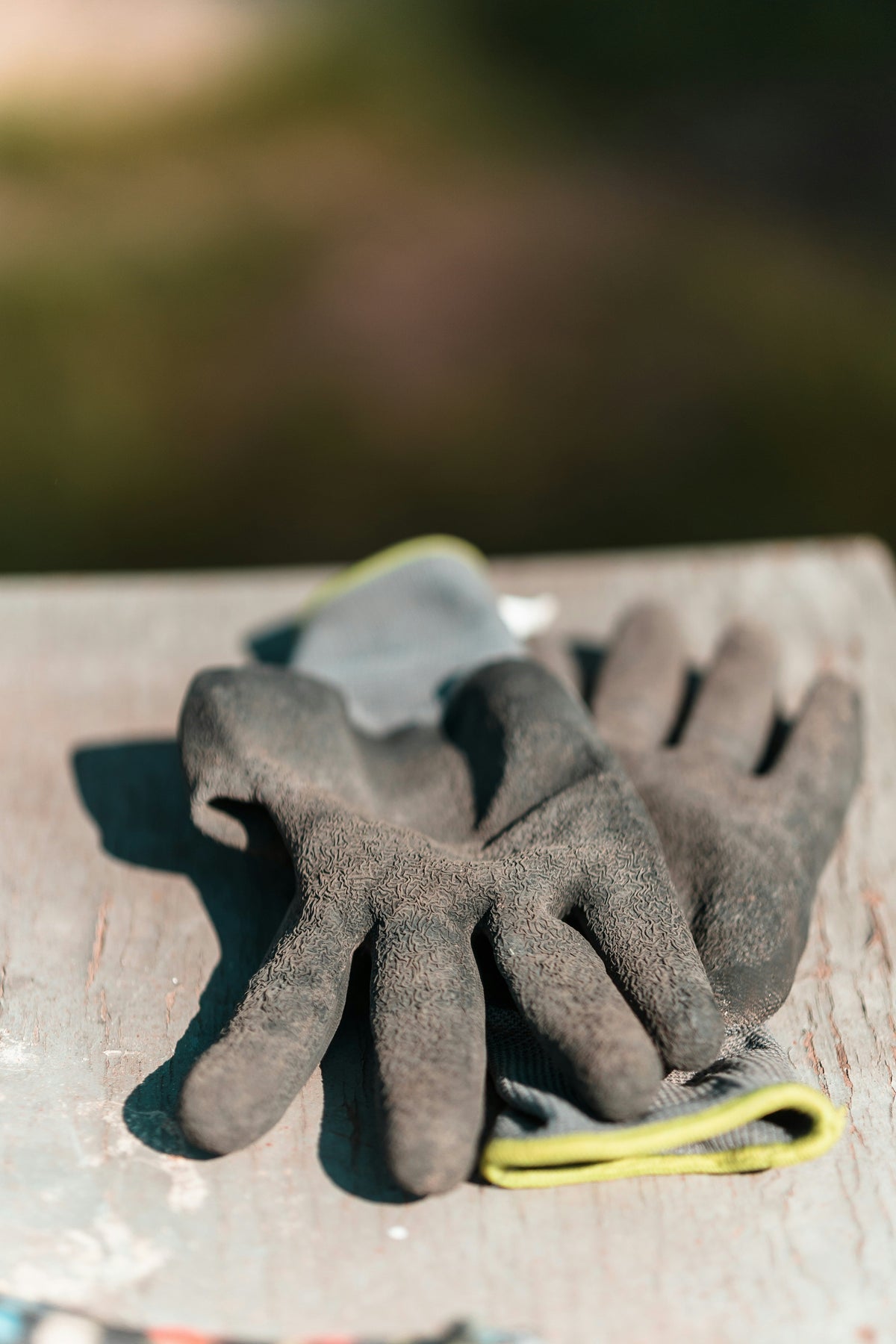 Complete Safety Gear Buying Guide: Protective Eyewear, Work Gloves, Chemical Gloves, and Shoe Covers