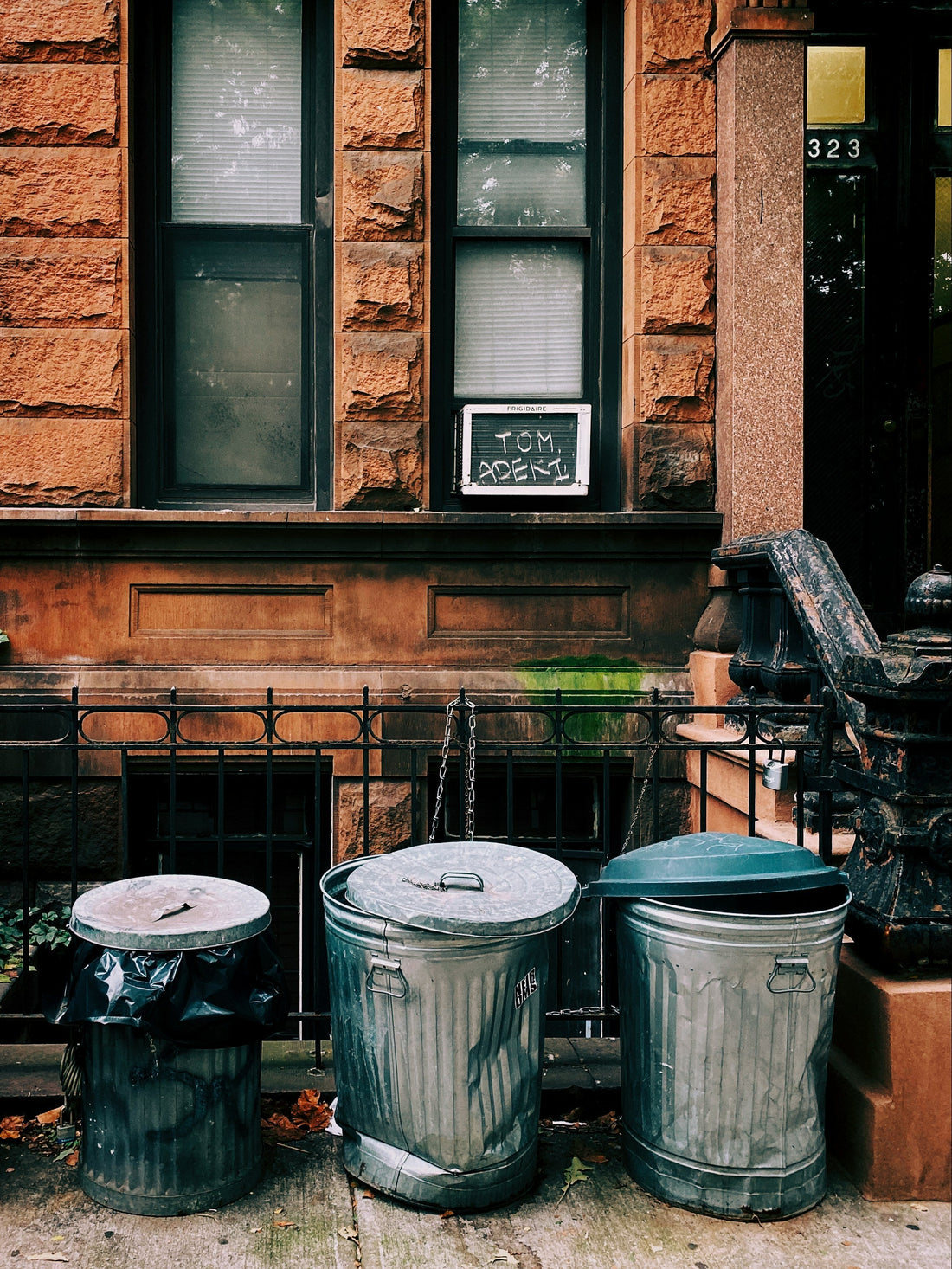 Touchless Trash Cans: What to Consider Before Choosing an Automatic Lid