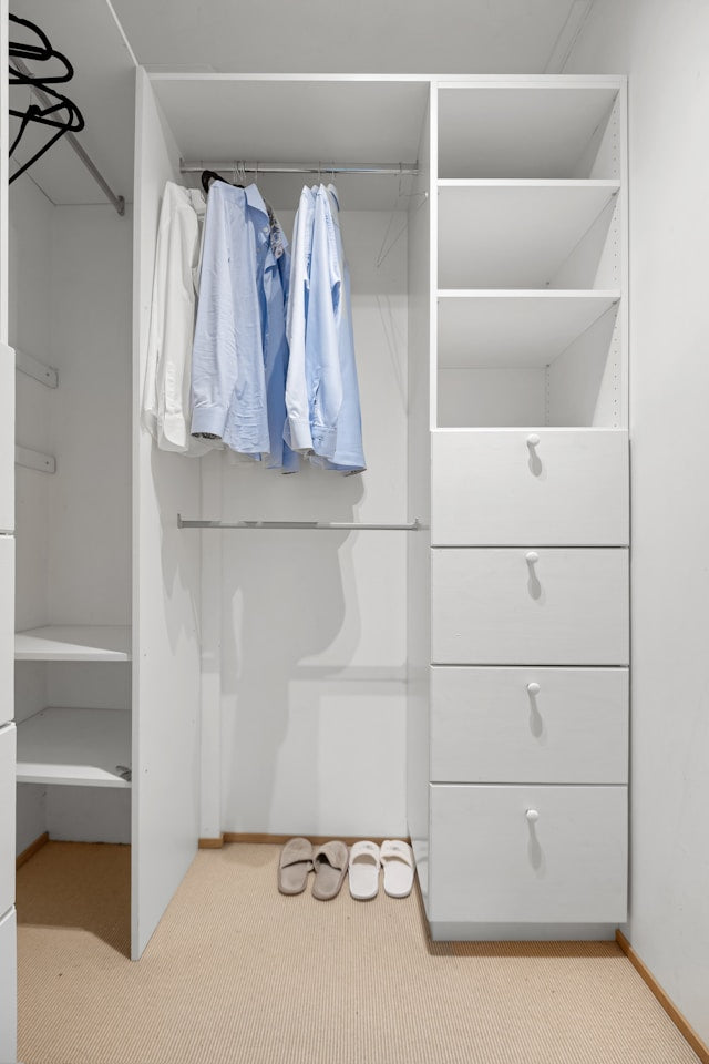 How to Keep White Clothes Looking Fresh