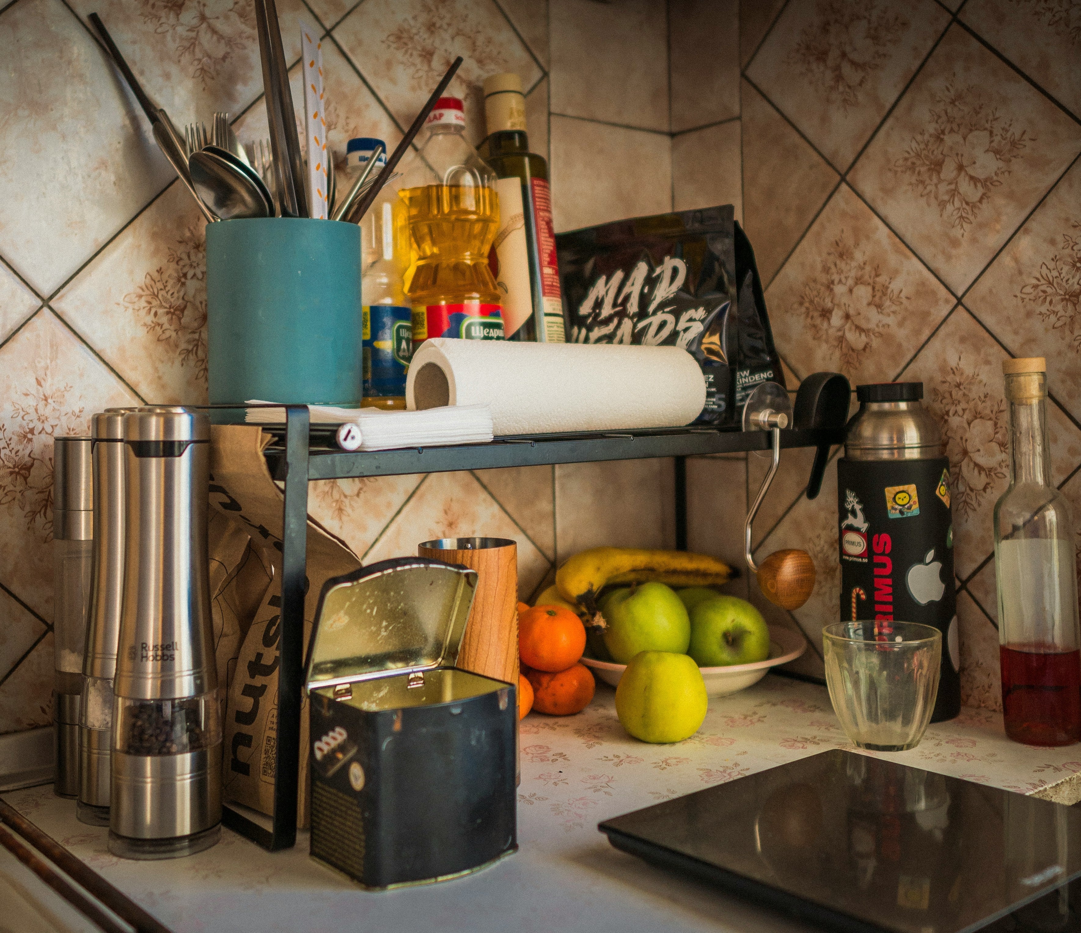 How to Keep Cleaning Wipes Organized Around the Home