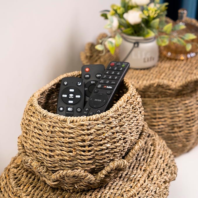 KOLWOVEN Set of 3 Wicker Storage Baskets with Lid - Decorative Handwoven Rattan Baskets for Organizing, Small Hyacinth Storage Boxes with Scalloped Edges, Natural Woven Storage Bins with Lids
